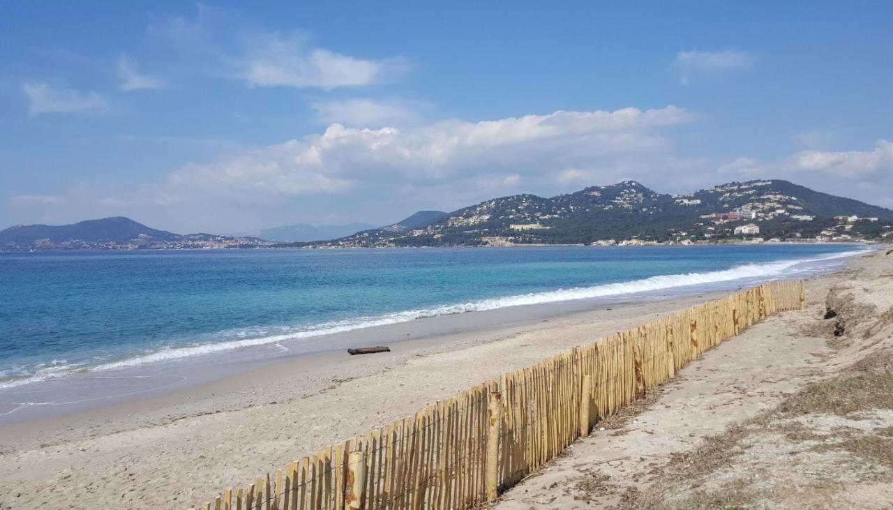 Studio Proche Port Et Plages, Piscine Hyères Exterior foto