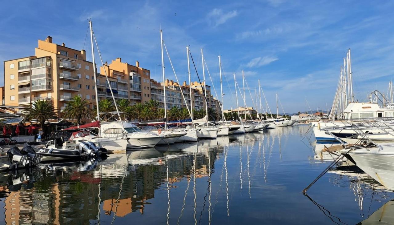 Studio Proche Port Et Plages, Piscine Hyères Exterior foto